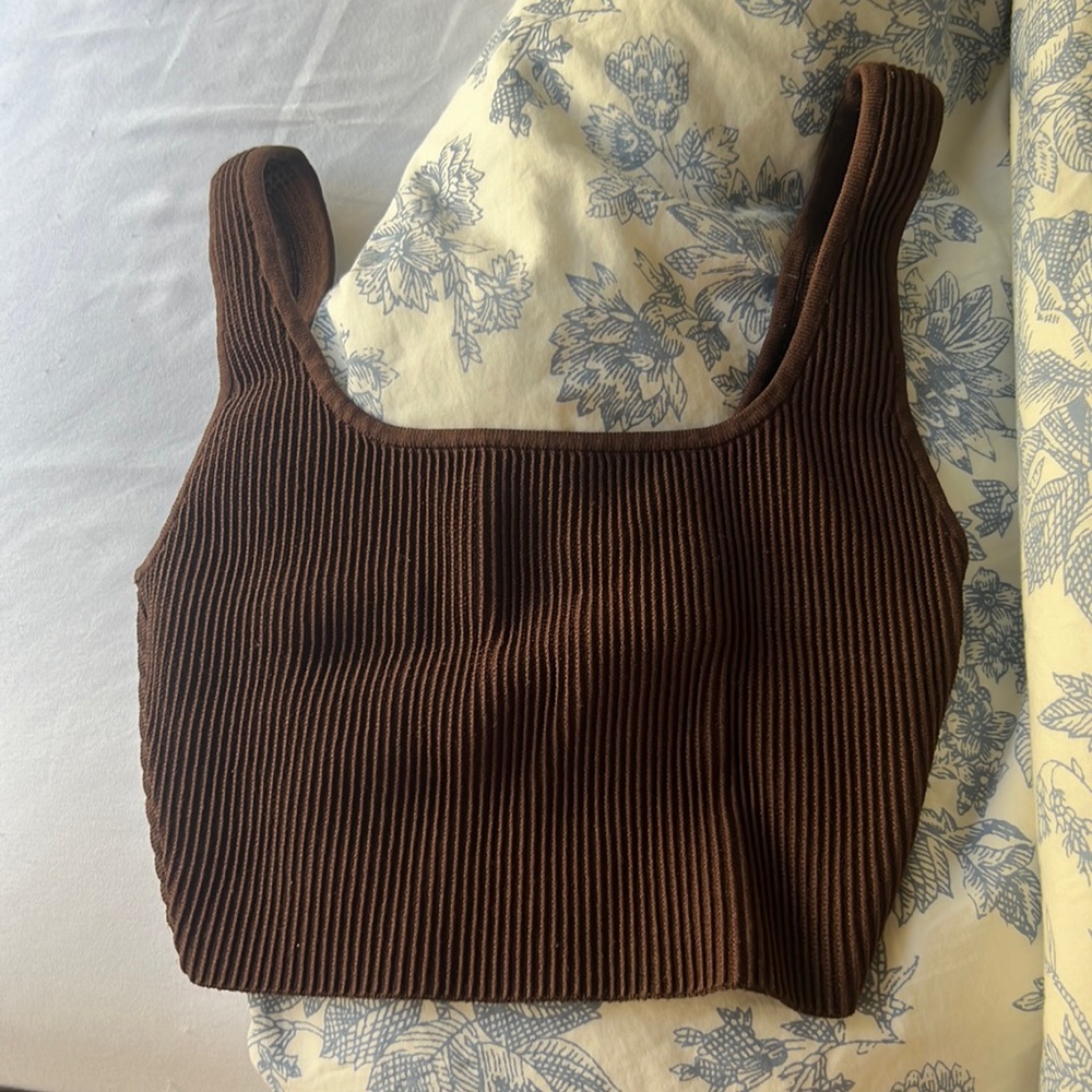 aritzia sculpt knit